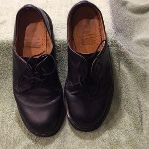 Doc Martens Men’s Sz 9 Leather Shoes